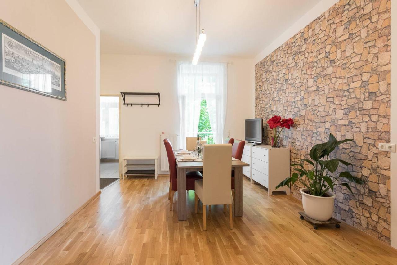 Spacious Vienna Central Station Residence Екстер'єр фото