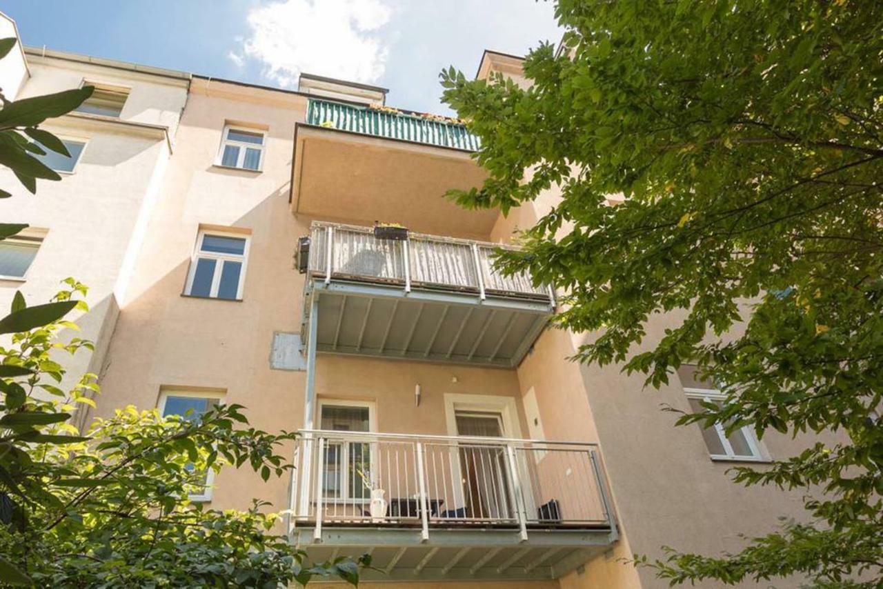 Spacious Vienna Central Station Residence Екстер'єр фото
