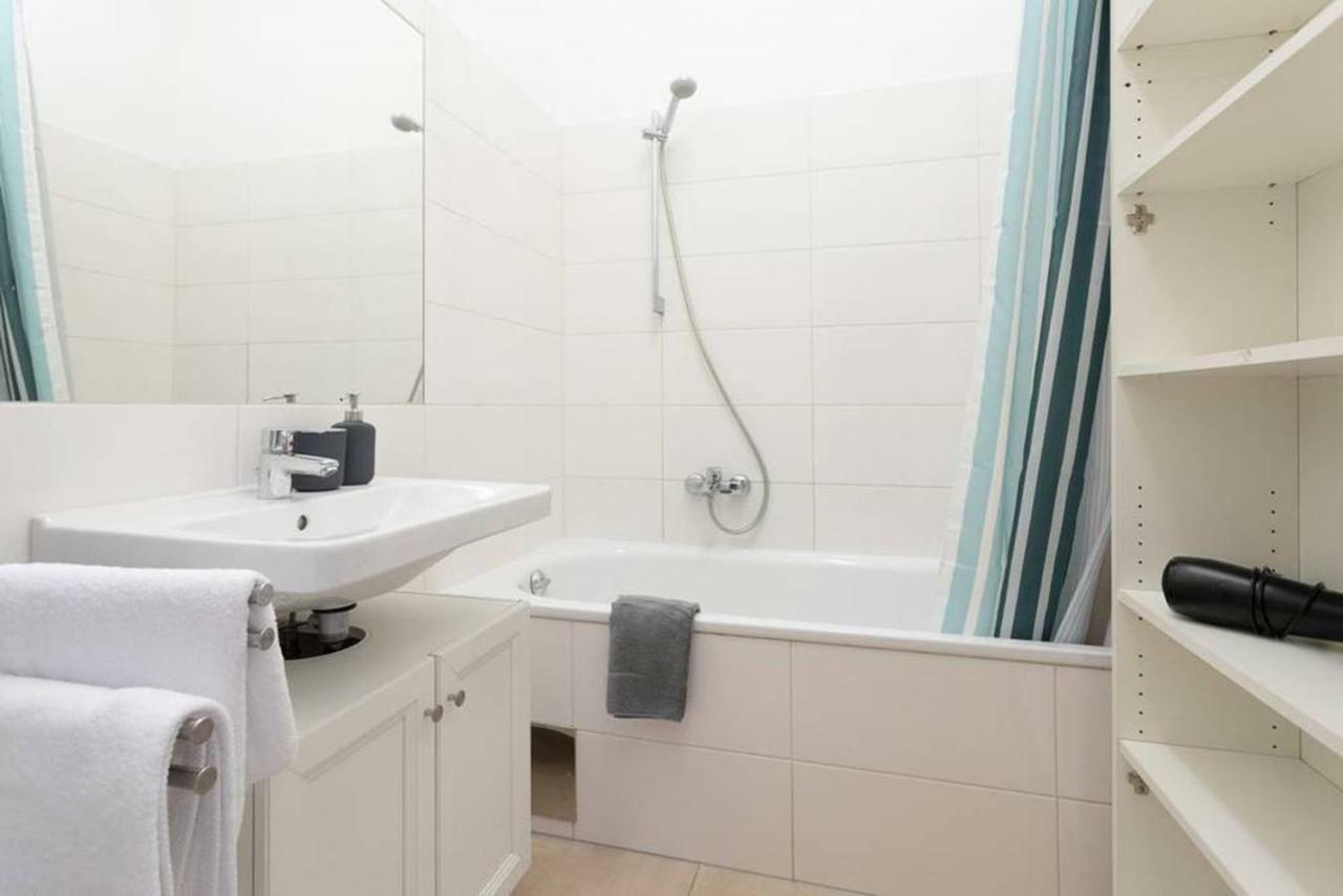 Spacious Vienna Central Station Residence Екстер'єр фото